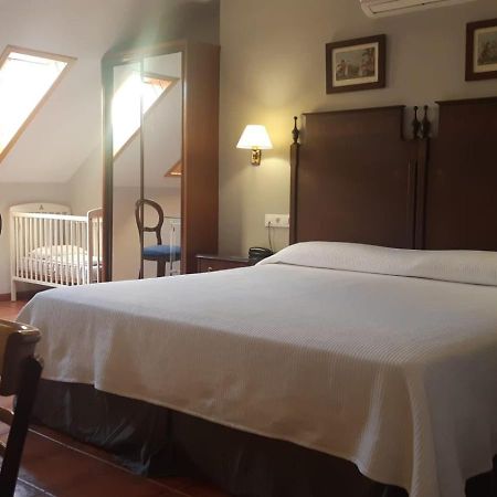Hotel Iberia Plaza America กาเซเรส ภายนอก รูปภาพ
