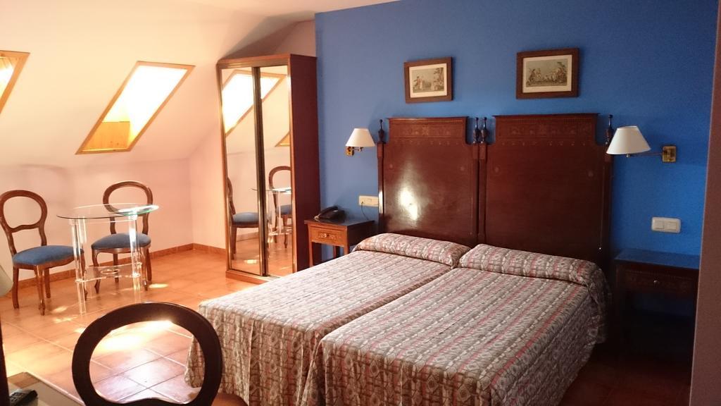 Hotel Iberia Plaza America กาเซเรส ห้อง รูปภาพ