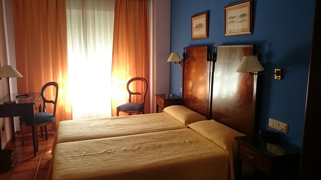 Hotel Iberia Plaza America กาเซเรส ห้อง รูปภาพ