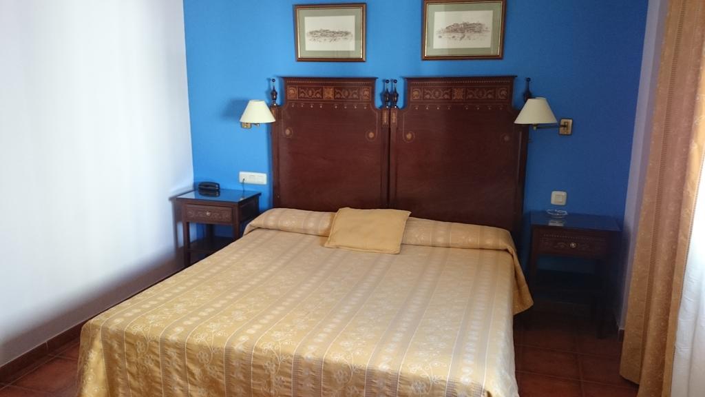 Hotel Iberia Plaza America กาเซเรส ห้อง รูปภาพ