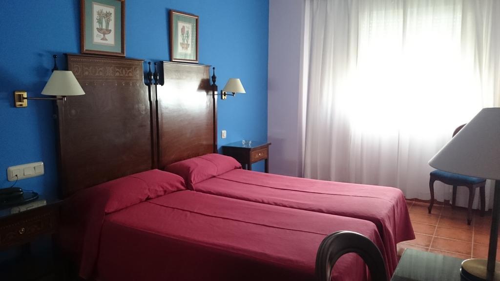 Hotel Iberia Plaza America กาเซเรส ห้อง รูปภาพ